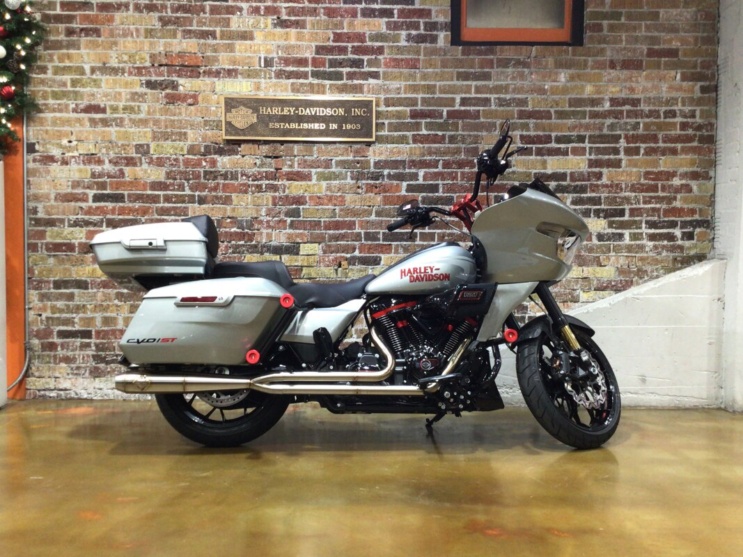 CVO® Road Glide® ST
