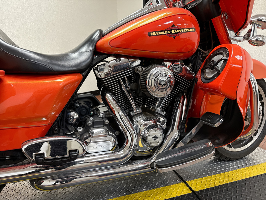 Street Glide®