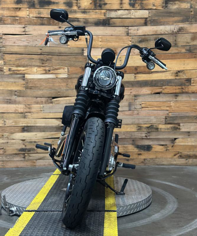 Street Bob®