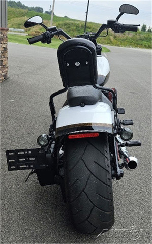 CVO® Pro Street Breakout®