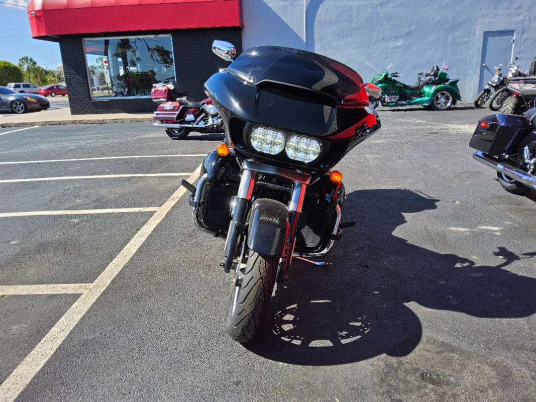 Road Glide® Ultra