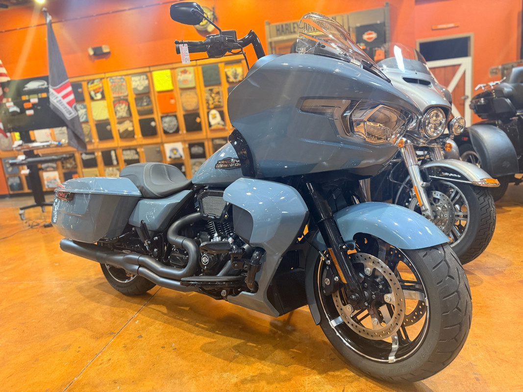 Road Glide®