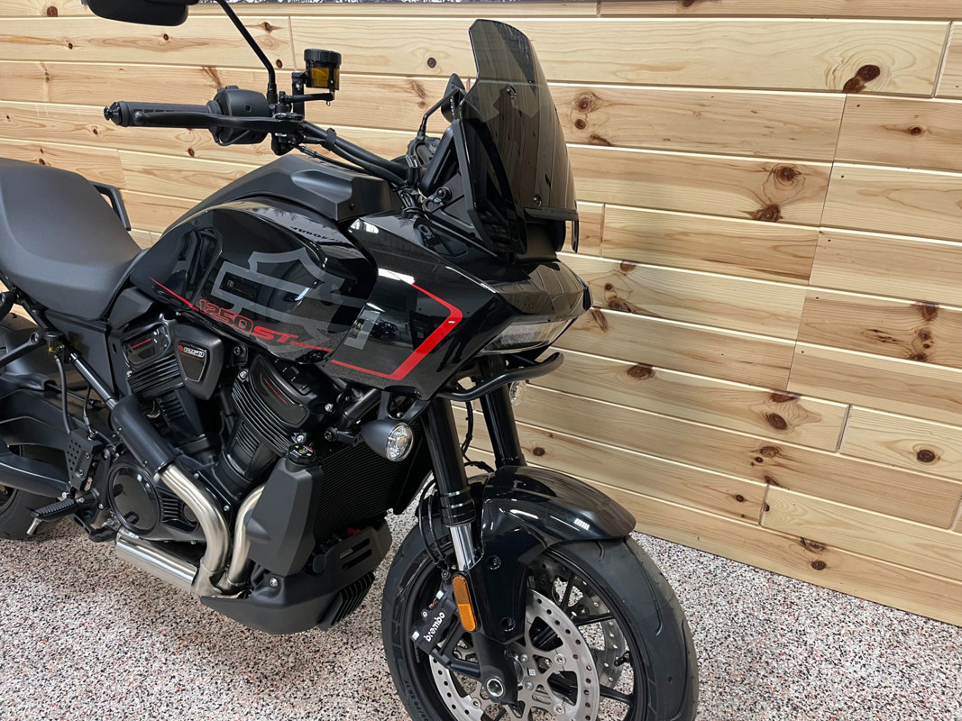 Pan America® 1250 ST