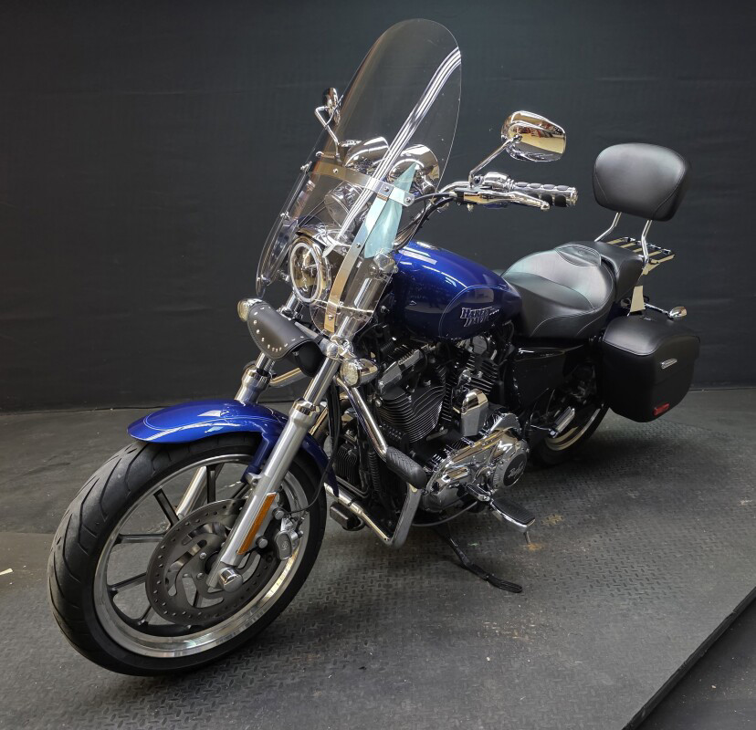 Sportster® SuperLow® 1200T