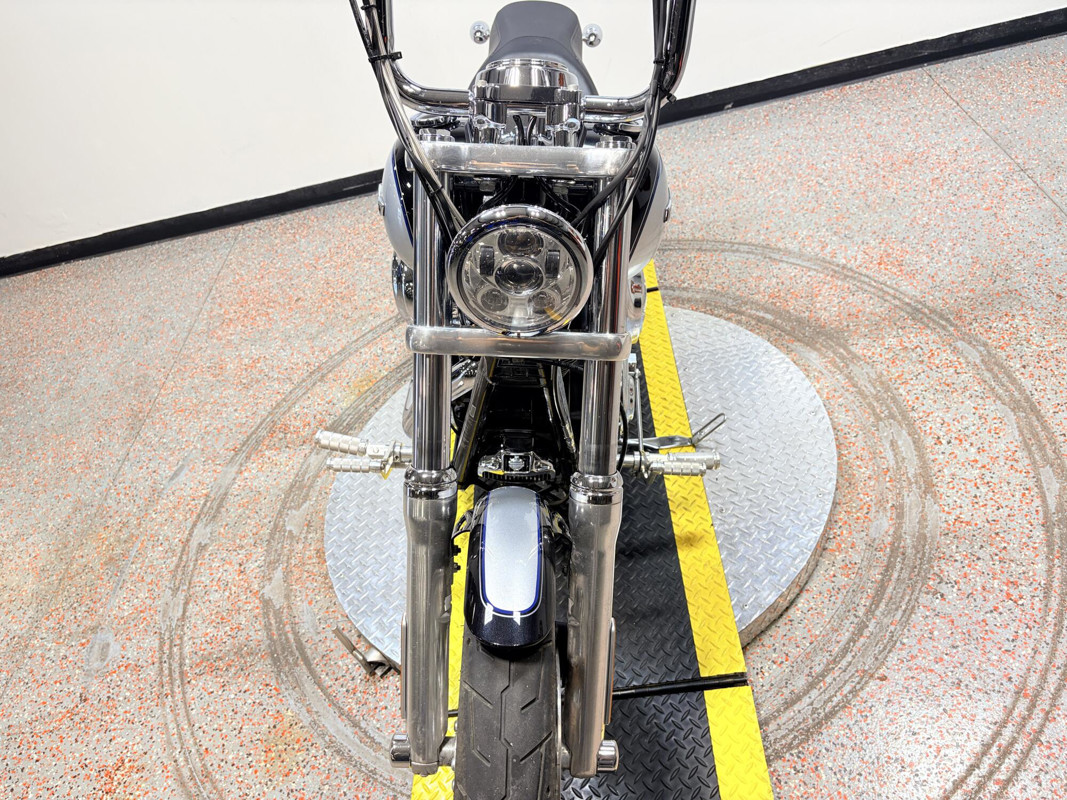Dyna® Super Glide Custom