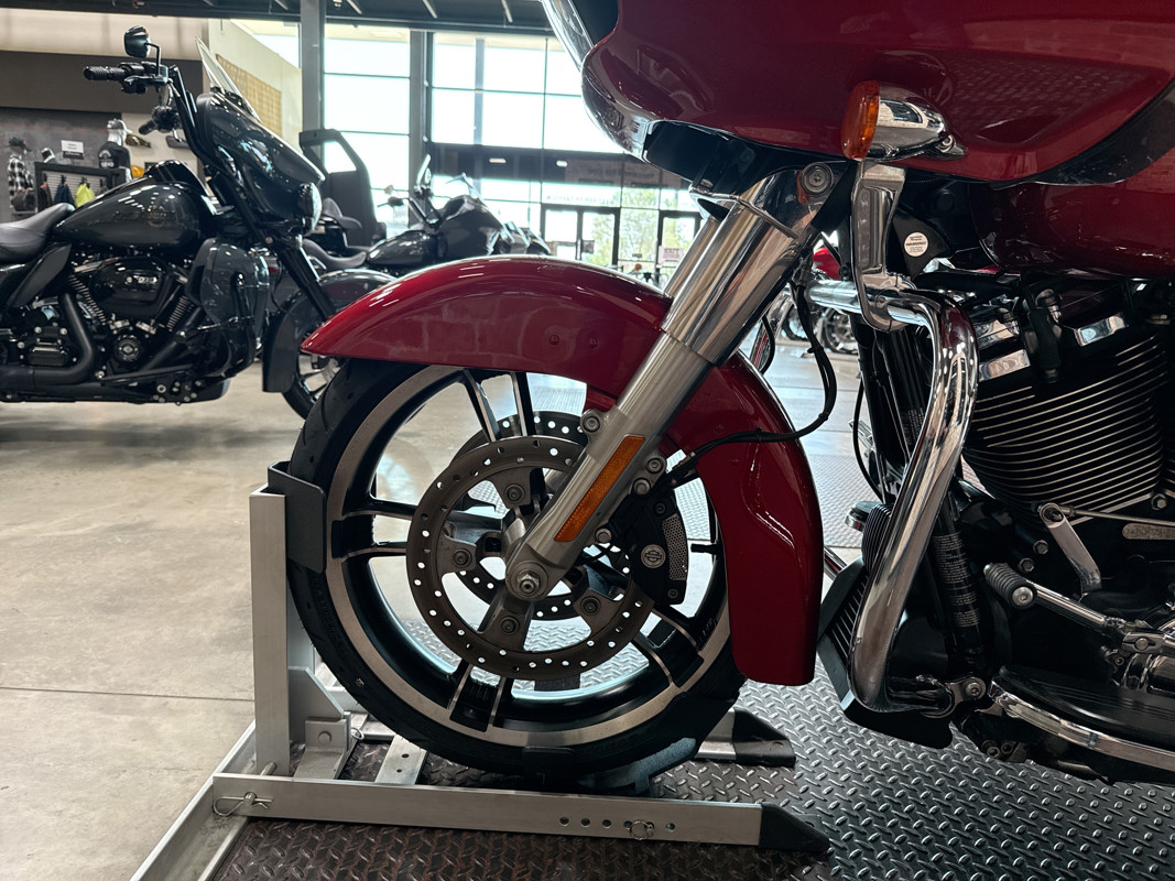Road Glide®