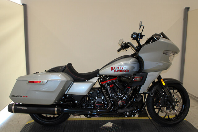 CVO® Road Glide® ST