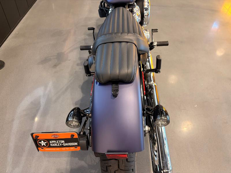 Street Bob®