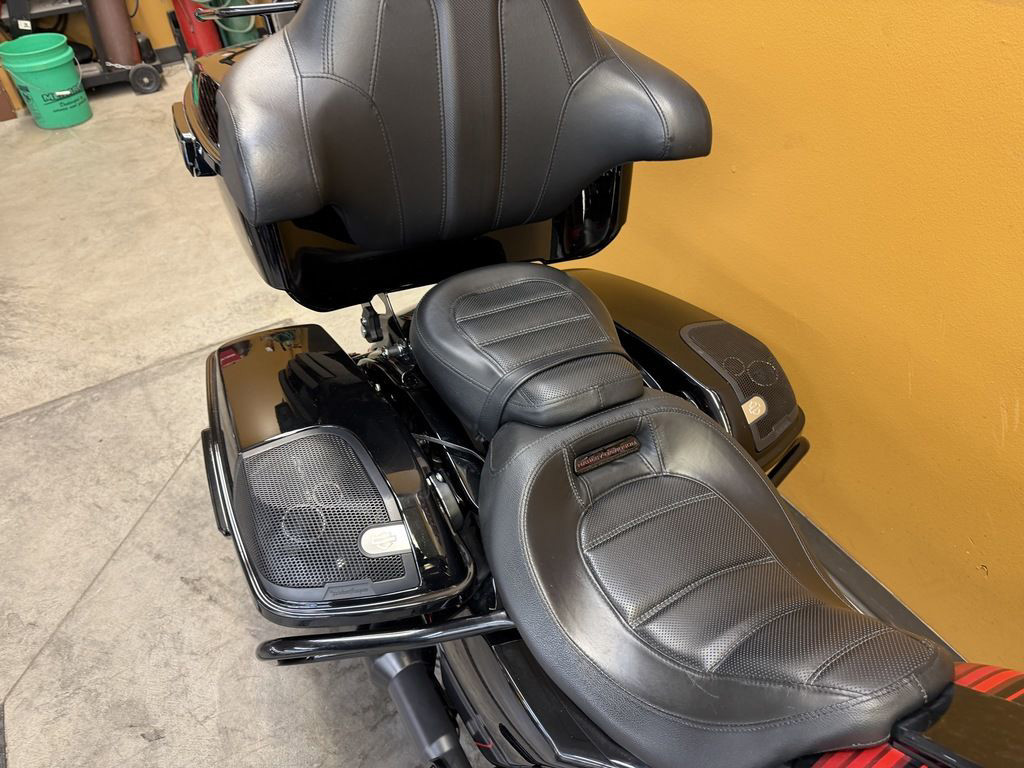 CVO® Road Glide®