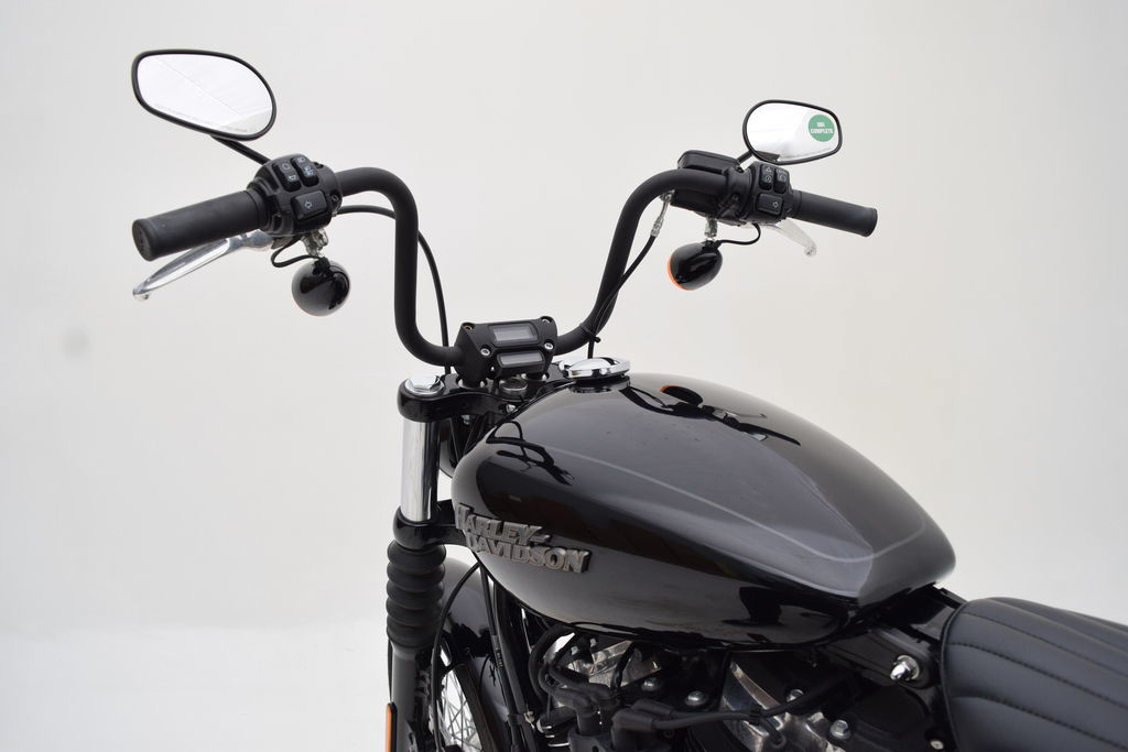 Street Bob®