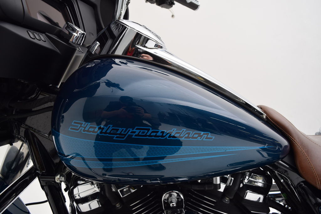 Street Glide®