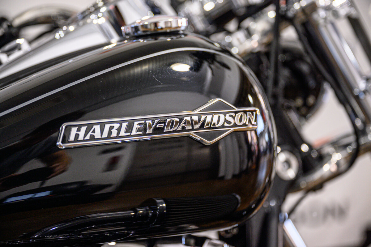 Dyna® Super Glide® Custom