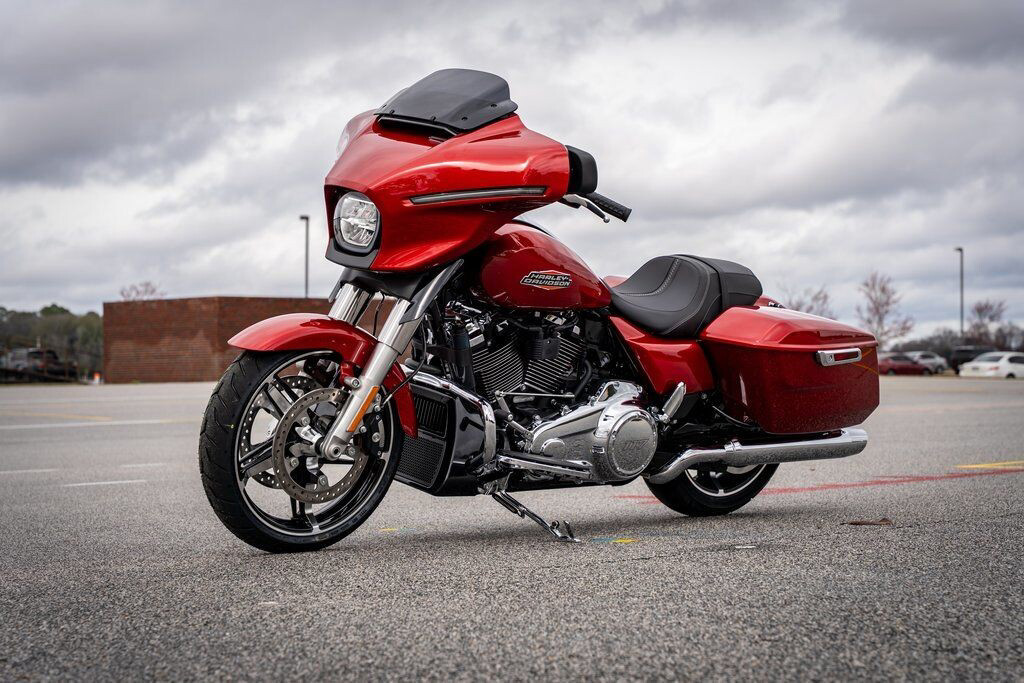 Street Glide®