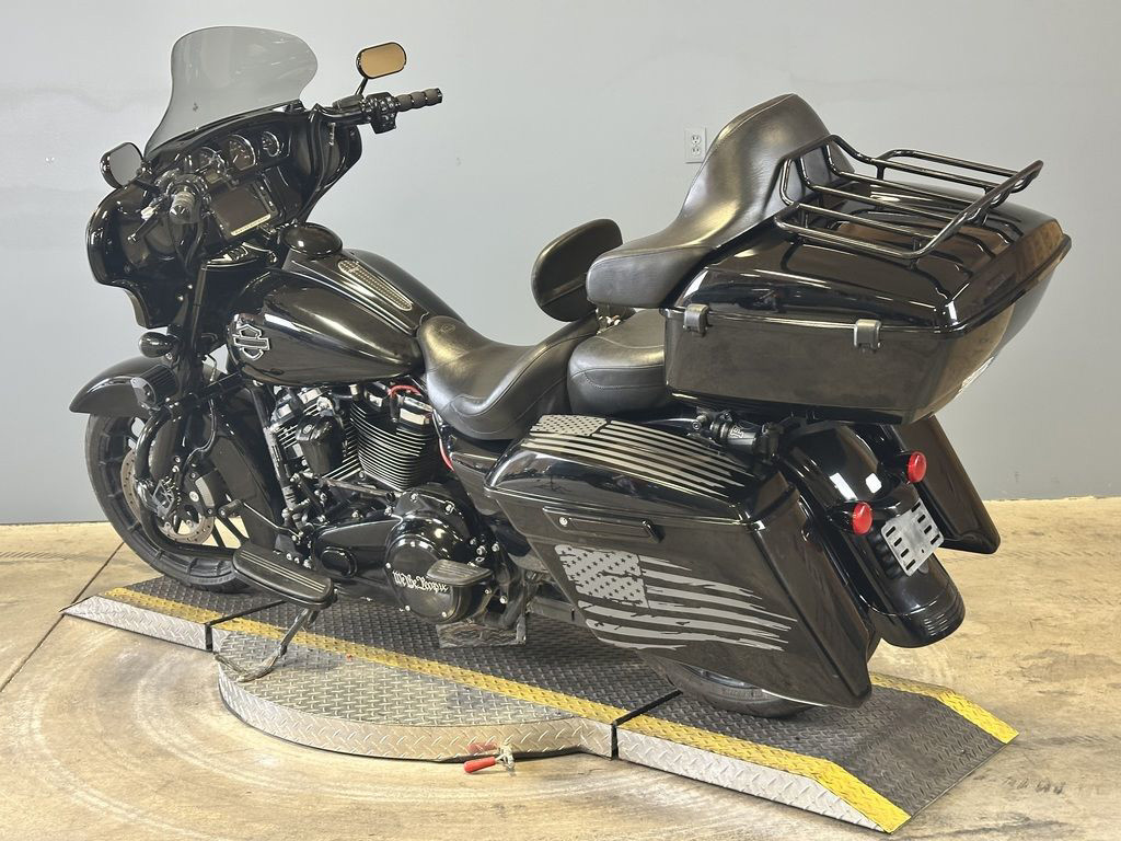 Street Glide® Special