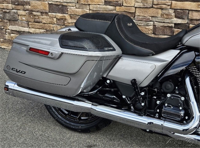 CVO® Street Glide®