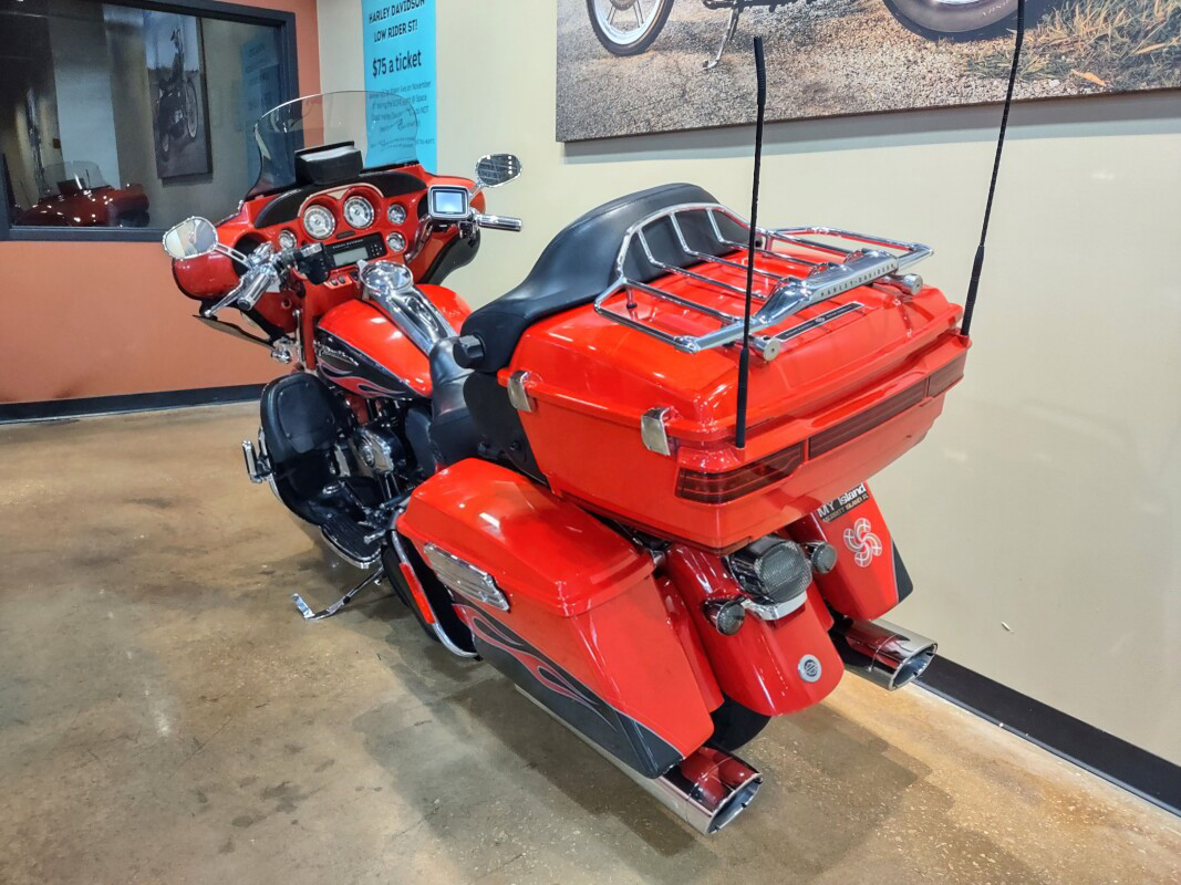 CVO® Ultra Classic® Electra Glide® 