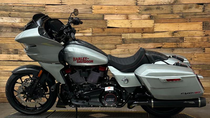 CVO® Road Glide®