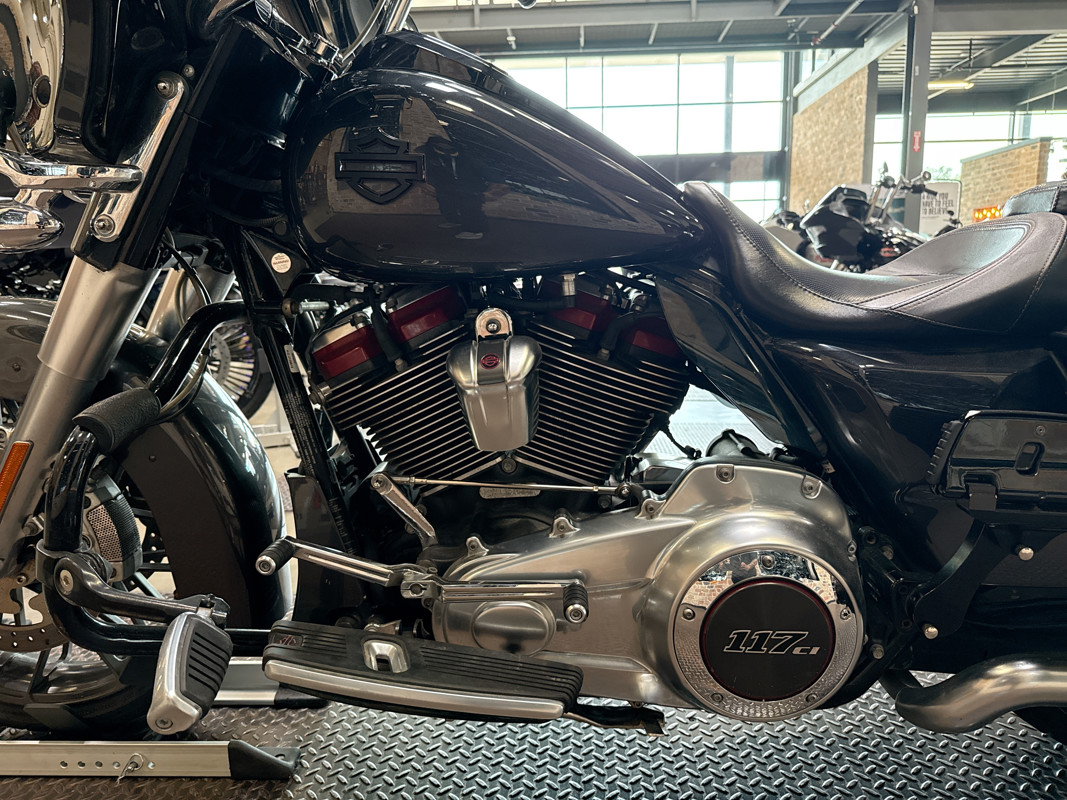 CVO® Street Glide®
