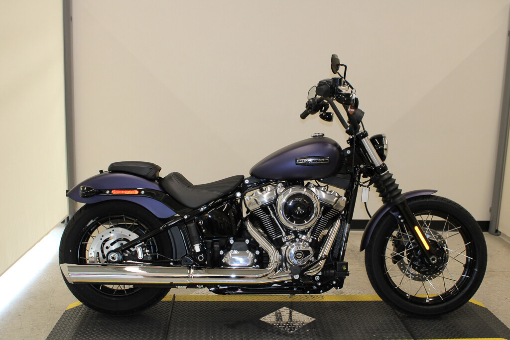 Street Bob®