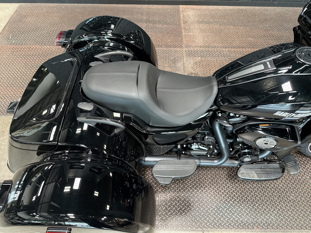 Road Glide® 3