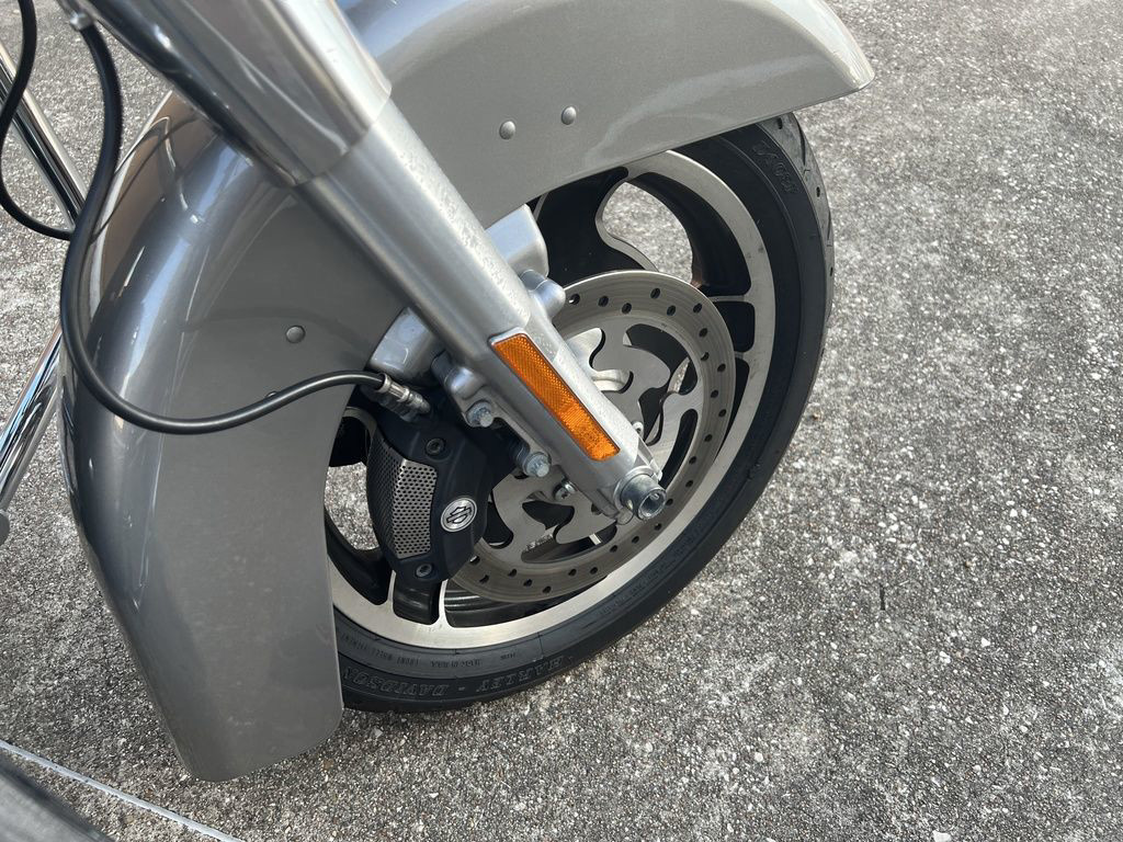 Street Glide®