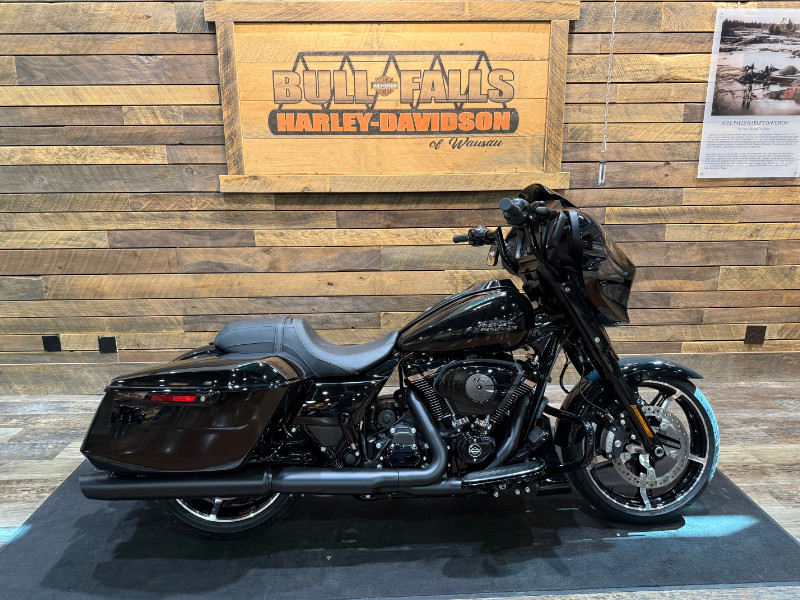 Street Glide®
