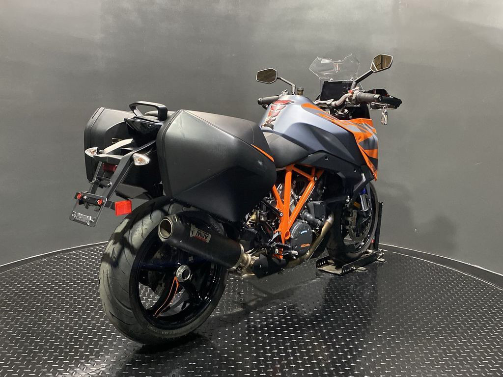1290 Super Duke GT