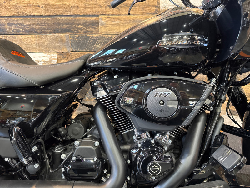 Road Glide®
