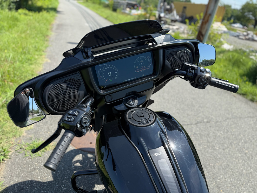 Street Glide®