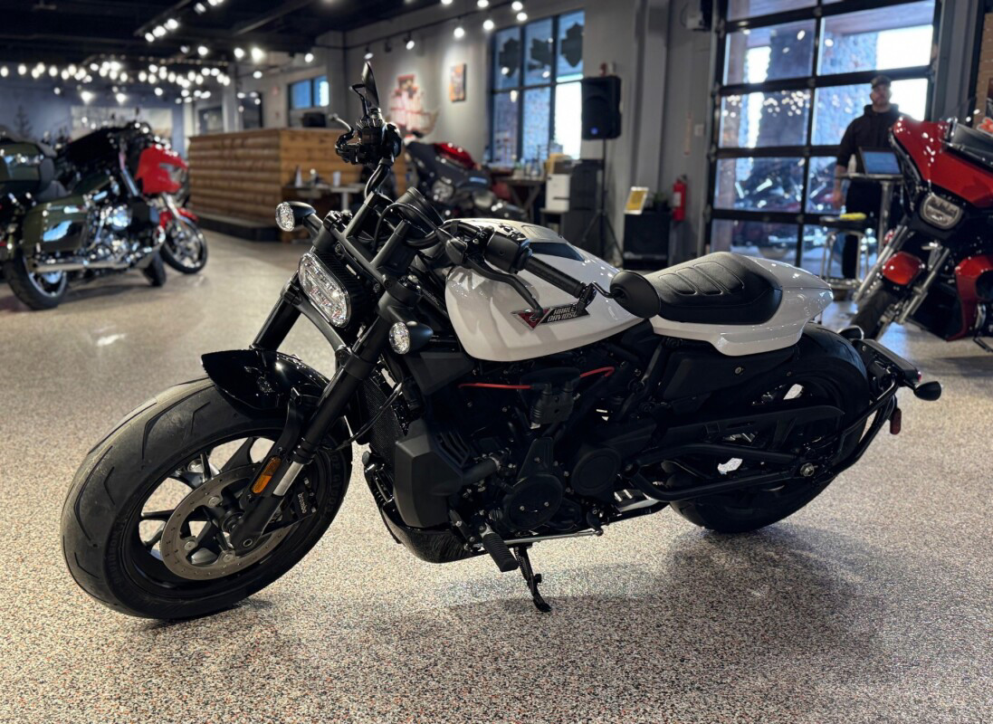 Sportster® S