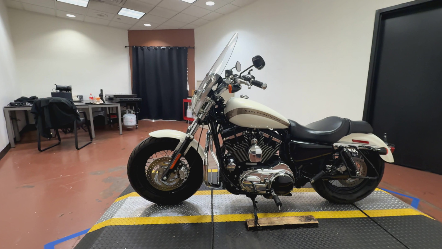Sportster® 1200 Custom