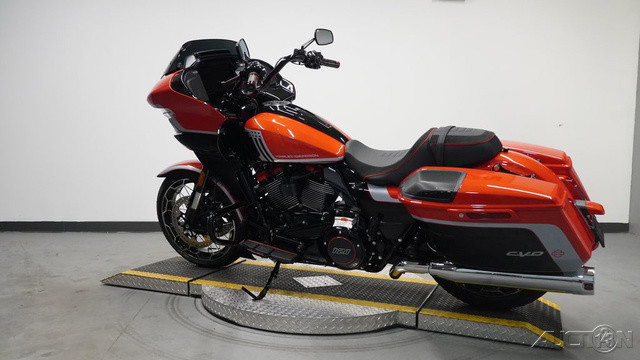 CVO® Road Glide®