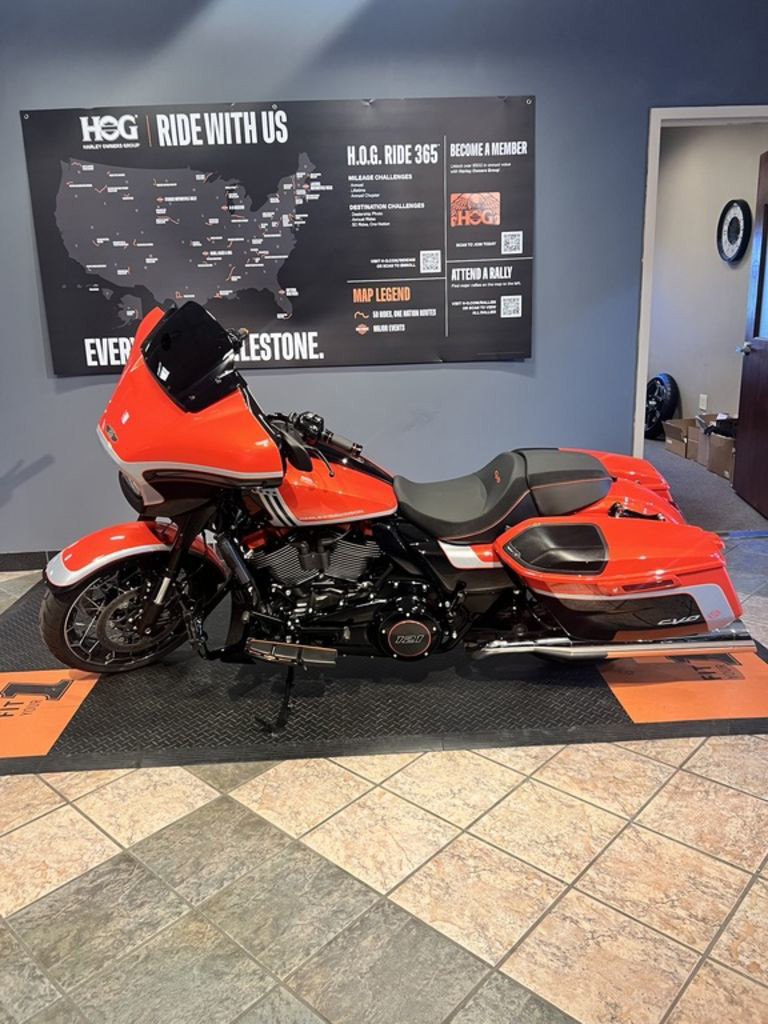 CVO® Street Glide®