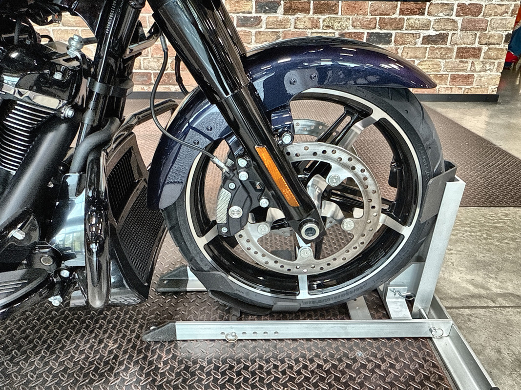Road Glide®