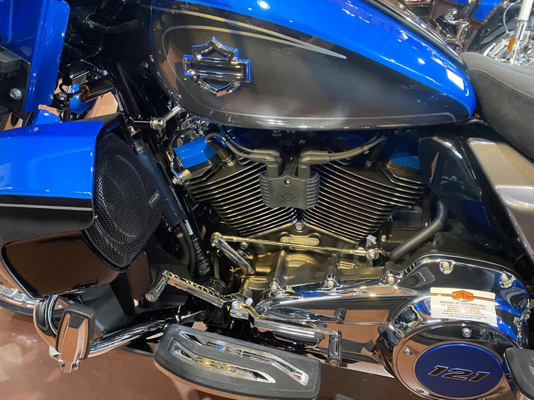 CVO® Street Glide® 3 Limited
