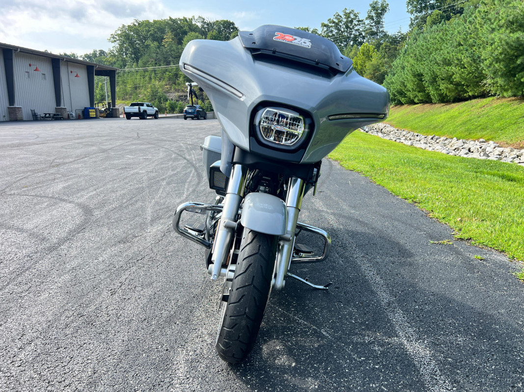 Street Glide®