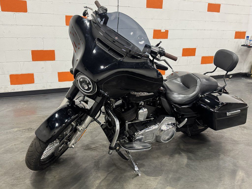 Street Glide® Special