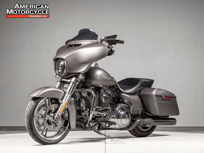 Street Glide® Special