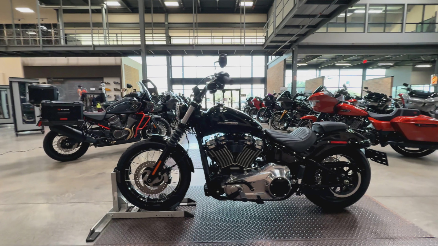 Street Bob®