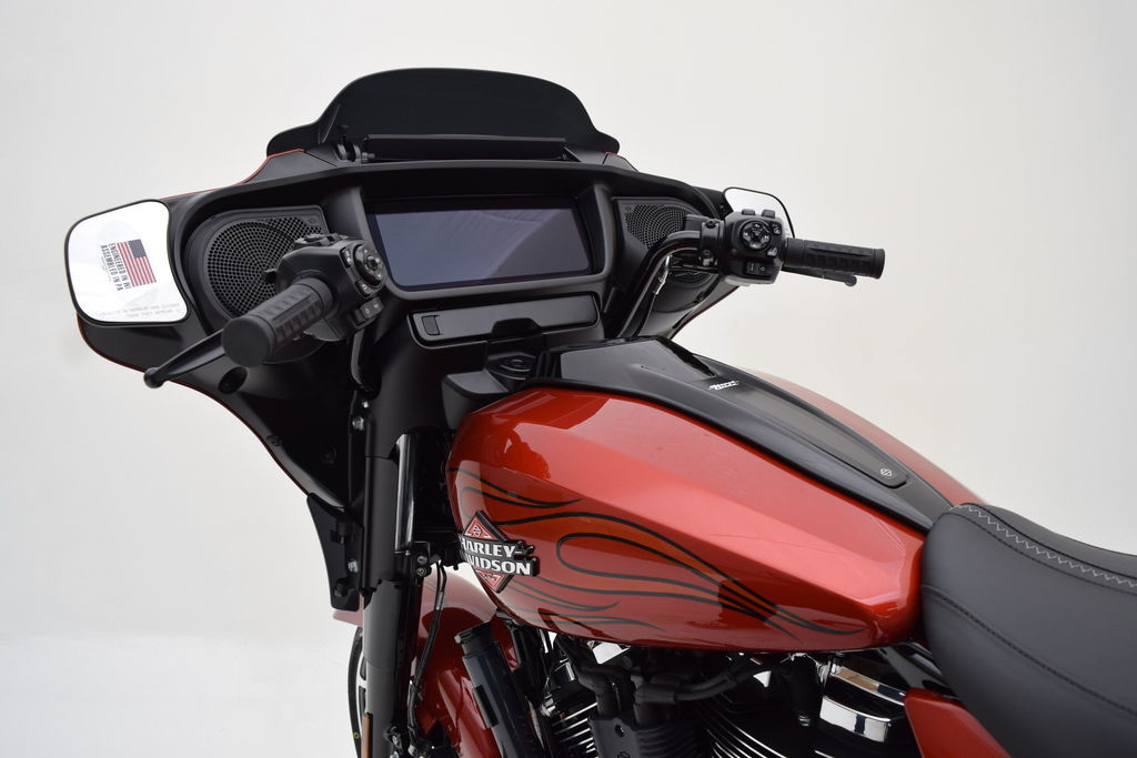 Street Glide®
