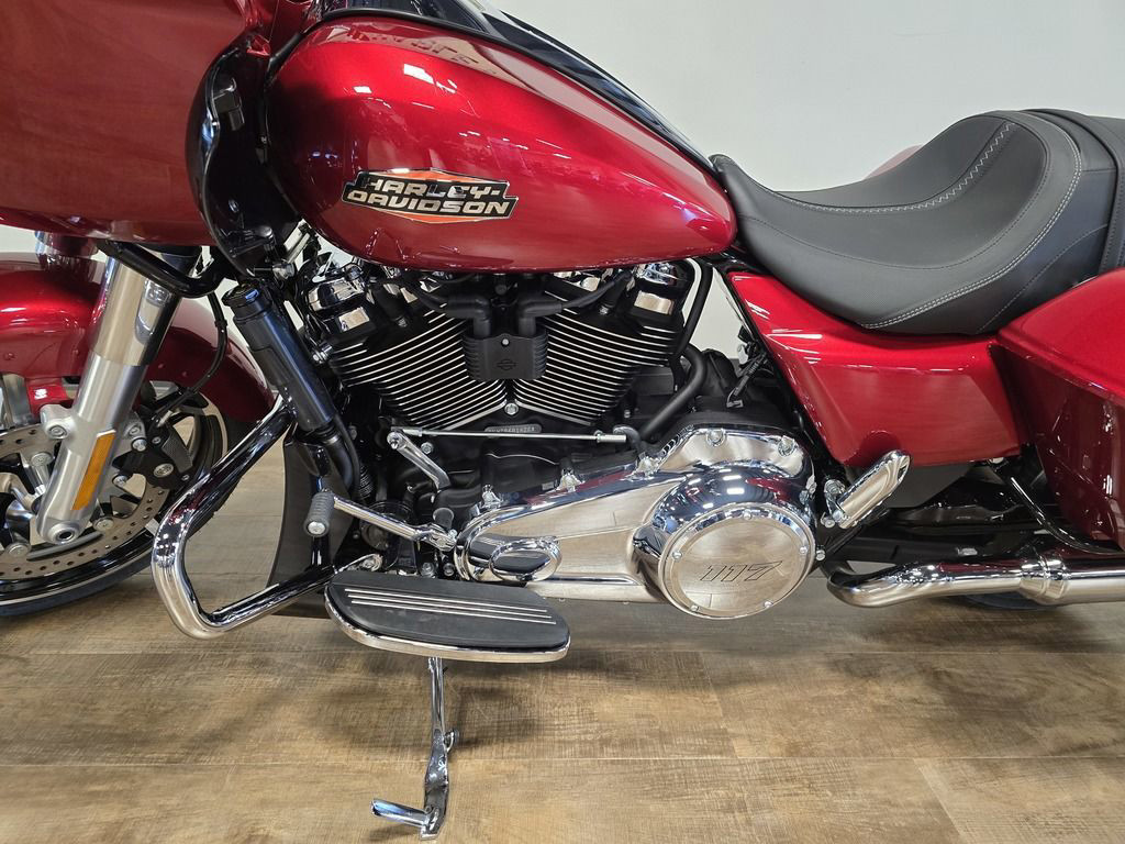 Road Glide®