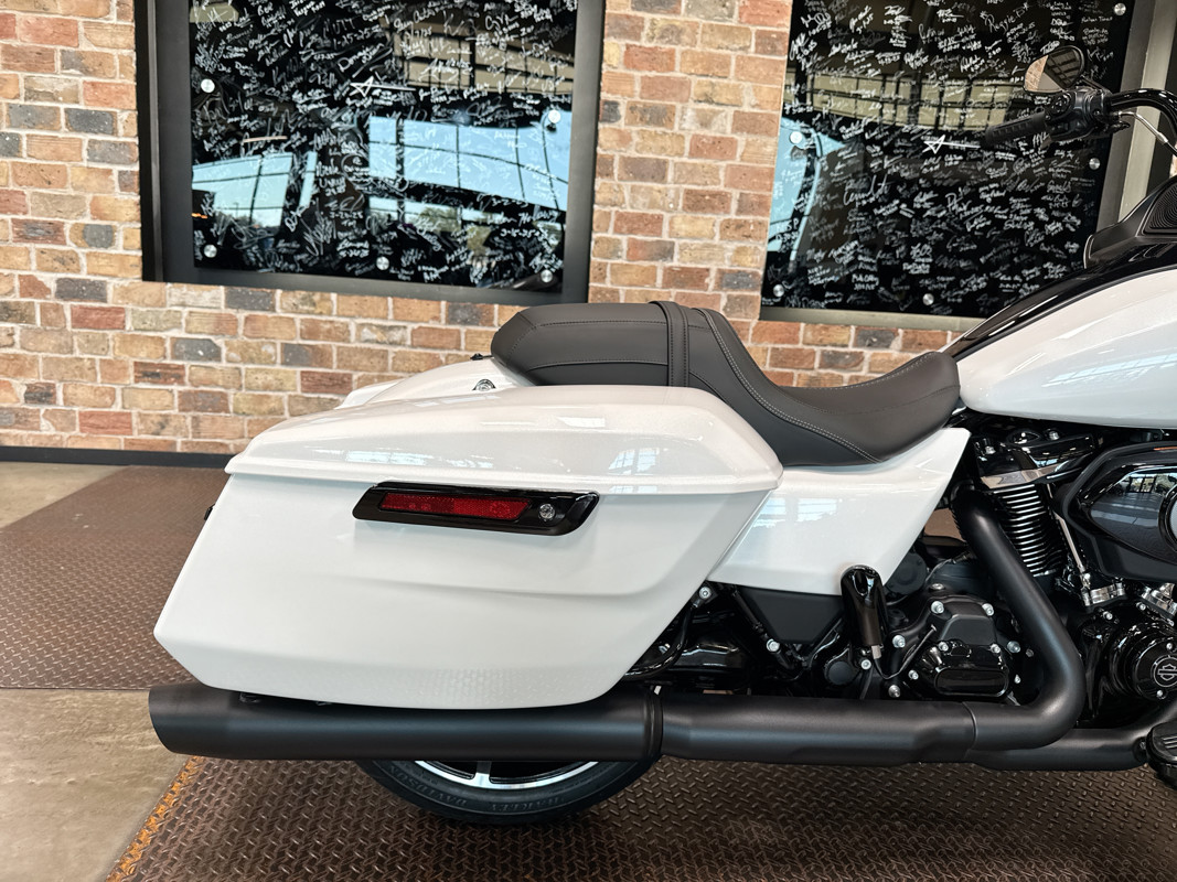 Road Glide®