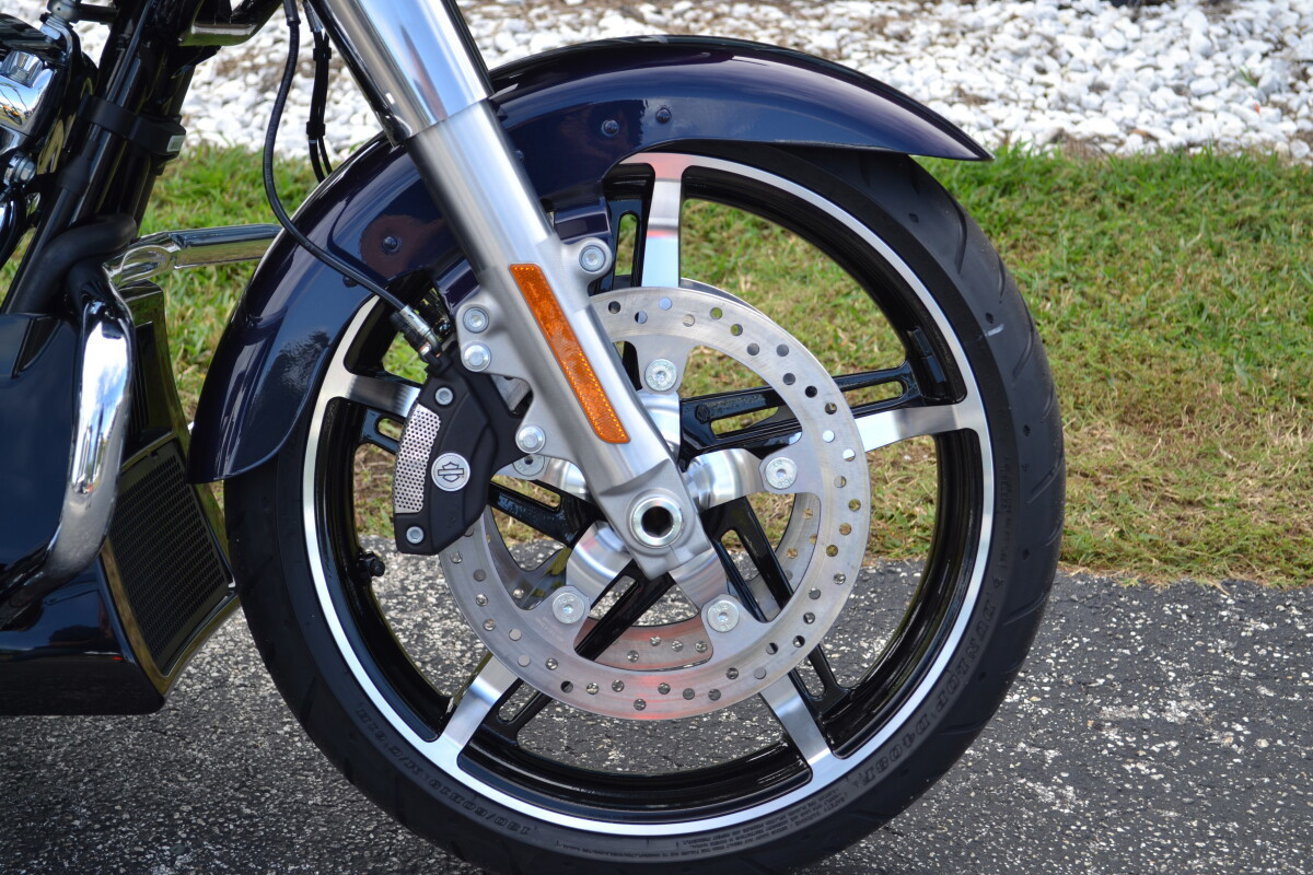 Road Glide®