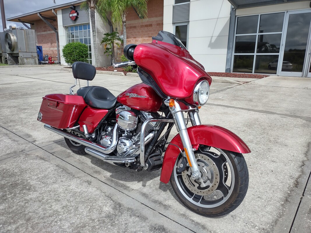 Street Glide®