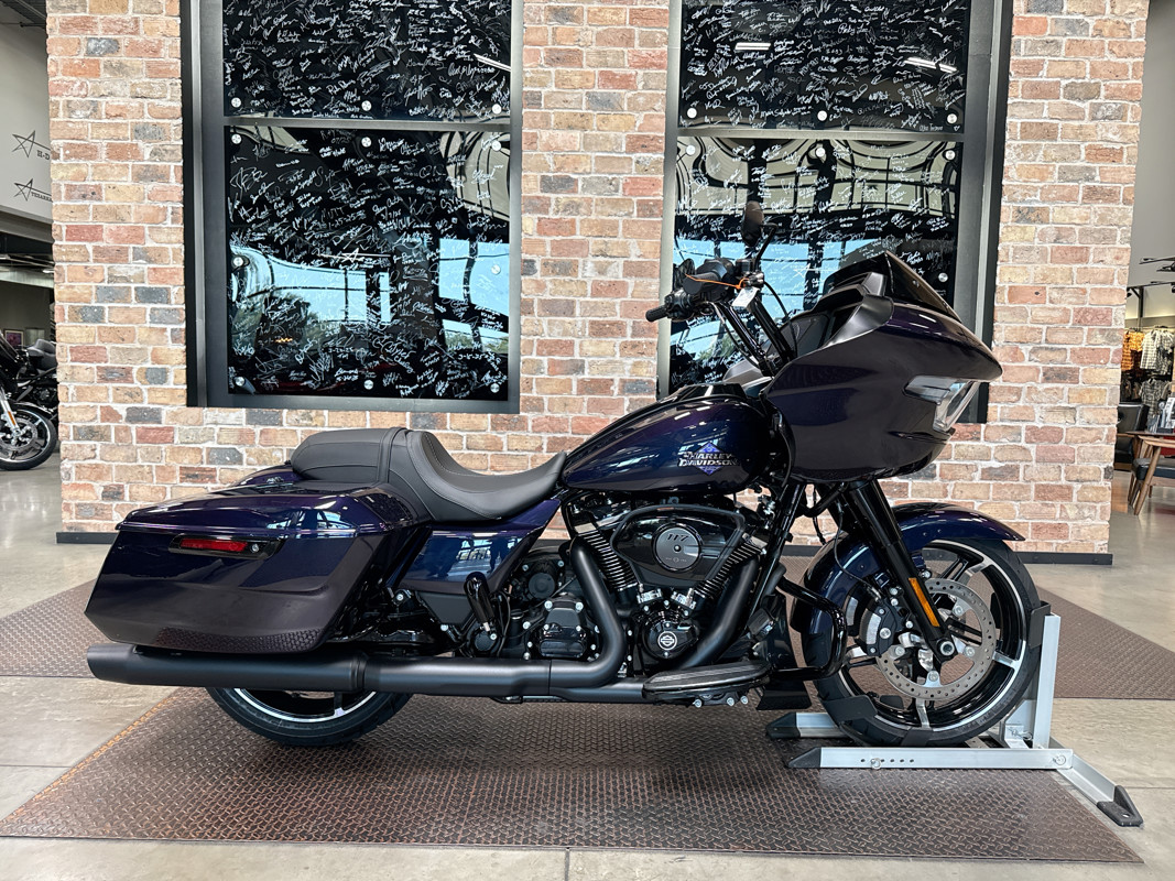 Road Glide®