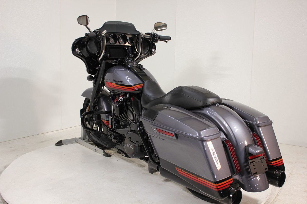 CVO® Street Glide®