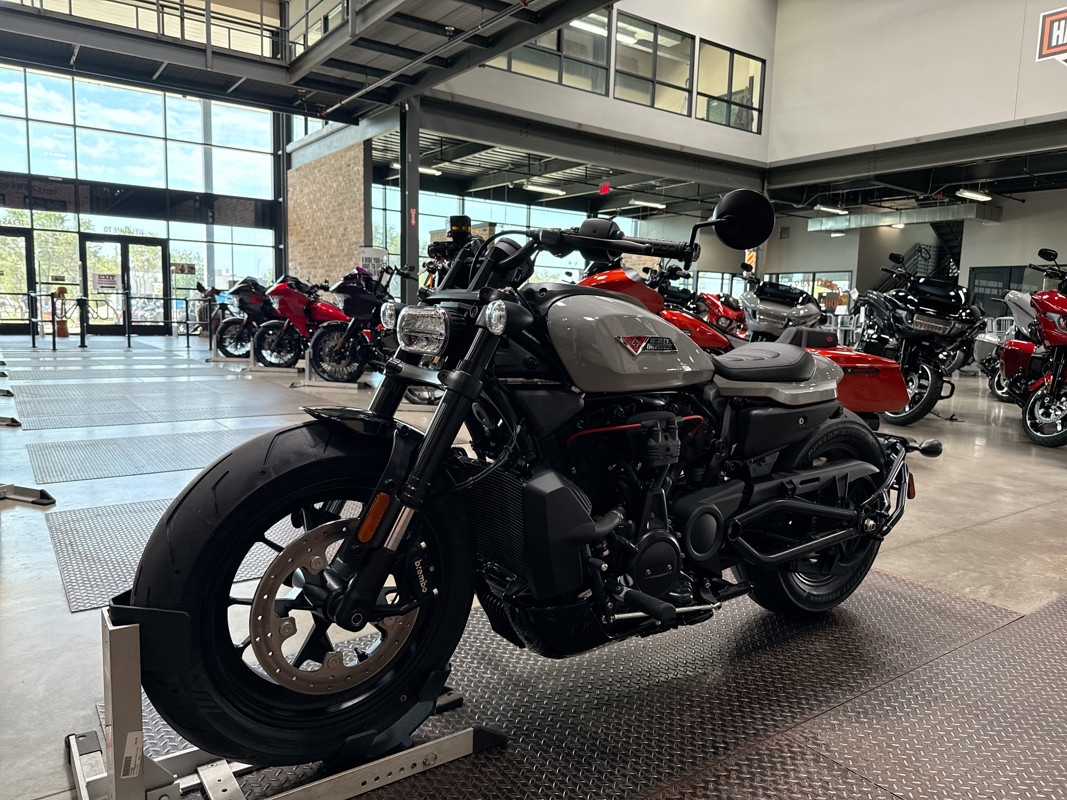 Sportster® S