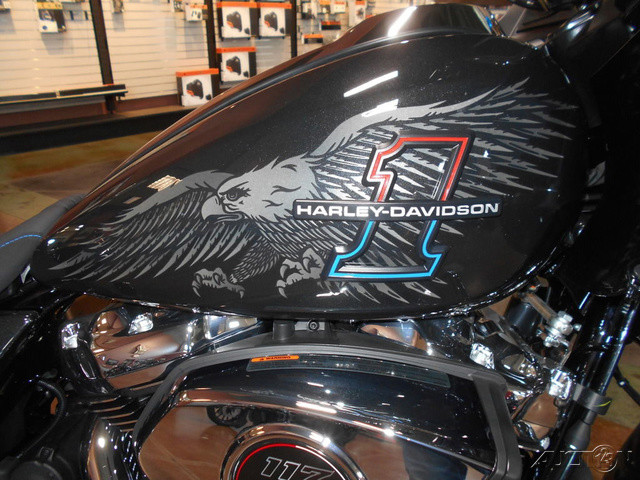 Road Glide®
