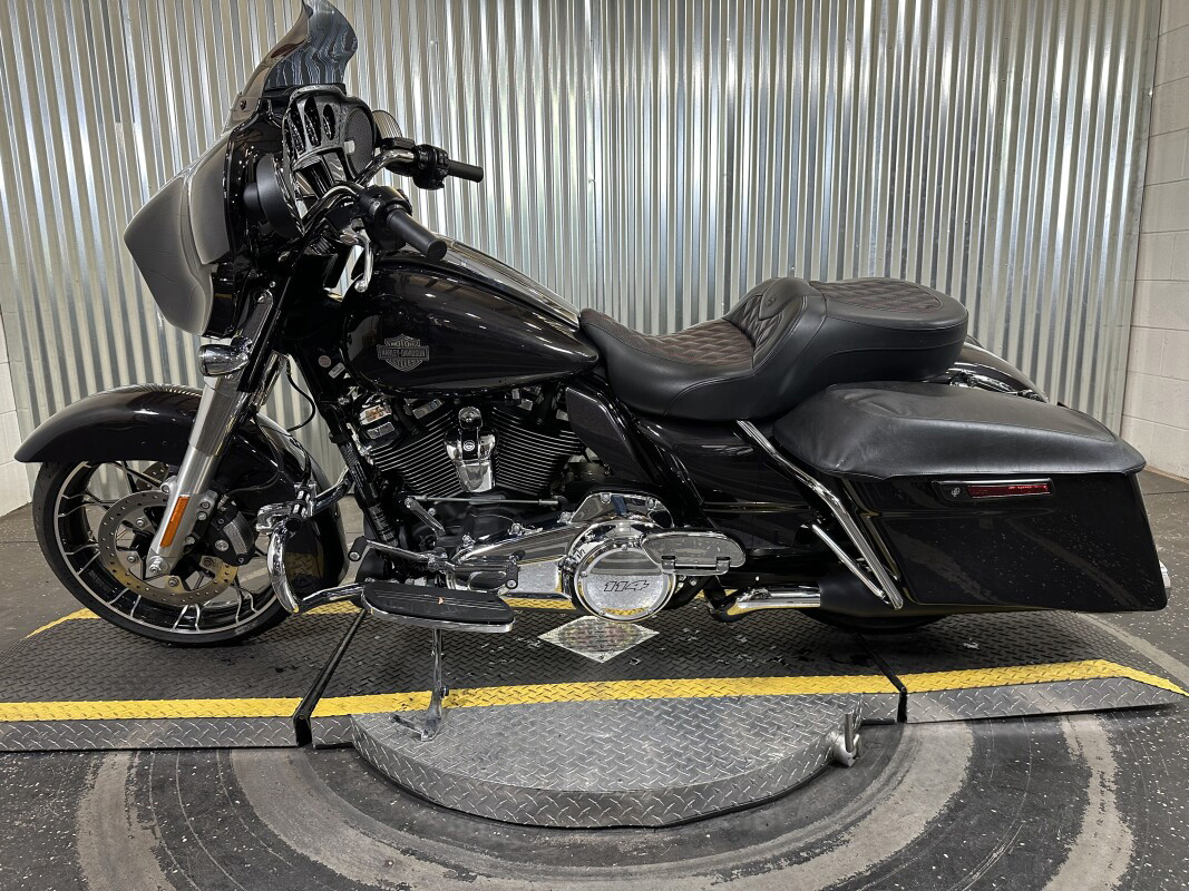 Street Glide® Special