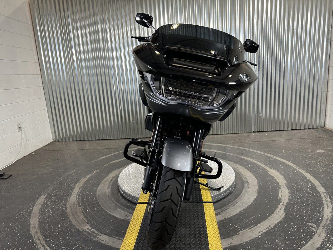 CVO® Road Glide®